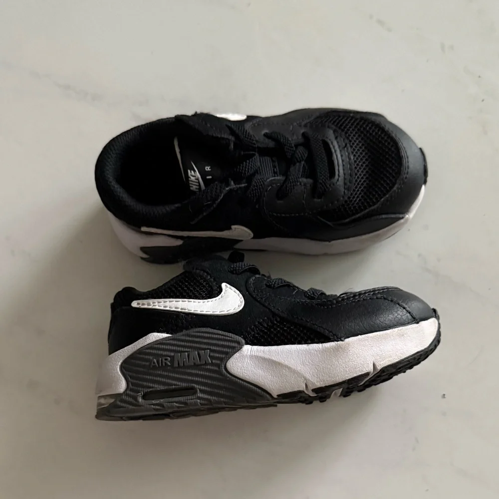 Nike Airmax Emcee Sneakers